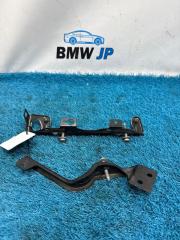 Кронштейн радиатора правый BMW 1 2015