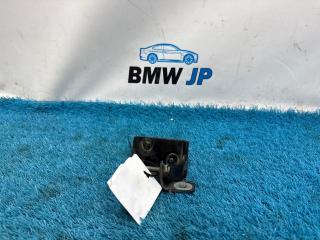 Петля двери багажника правая BMW 1 2015