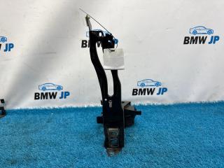 Кронштейн фары правый BMW 1 2019