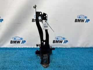 Кронштейн фары правый BMW 1 2015