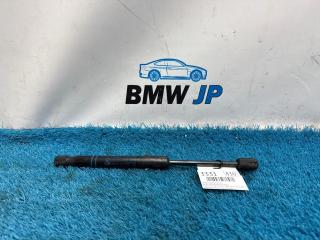 Фото запчасти амортизатор капота BMW 1 2015 контрактная запчасть Запчасть амортизатор капота BMW 1 2015