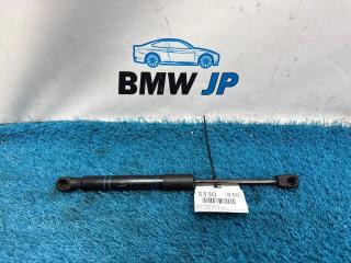 Фото запчасти амортизатор капота BMW 1 2015 контрактная запчасть Запчасть амортизатор капота BMW 1 2015