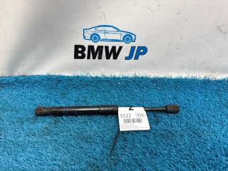 Фото запчасти амортизатор капота BMW 1 2015 контрактная запчасть Запчасть амортизатор капота BMW 1 2015