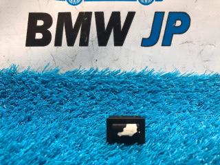 Фото запчасти кнопка открывания багажника BMW 1 2015 контрактная запчасть Запчасть кнопка открывания багажника BMW 1 2015