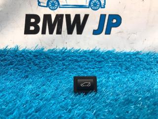 Запчасть кнопка открывания багажника BMW 1 2015