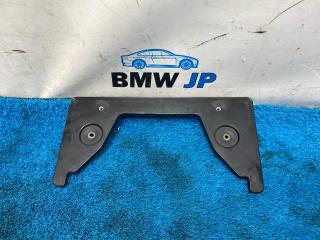 Запчасть кронштейн номерного знака BMW 3 2012