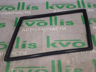 Запчасть молдинг стекла задний правый Jeep Cherokee 1997