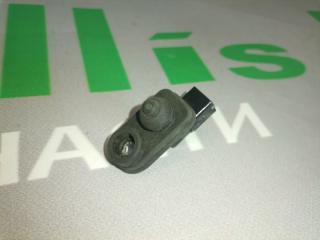 Фото запчасти датчик открытия двери передний левый Mitsubishi Outlander 2010 контрактная запчасть Запчасть датчик открытия двери передний левый Mitsubishi Outlander 2010