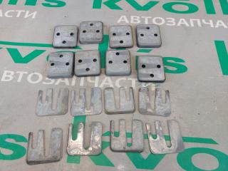 Запчасть пластина регулировочная Jeep Cherokee 2001