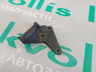 Крепление генератора Nissan Safari 1998