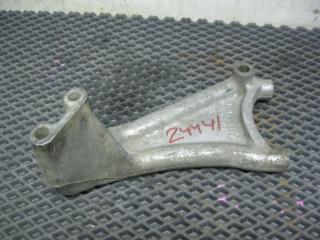 Кронштейн опоры двигателя передний правый Toyota Camry Gracia 1996-1999