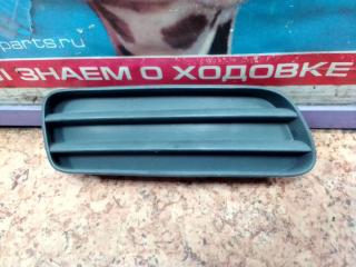 Заглушка бампера передняя правая Toyota Town Ace IV 1996-2007
