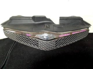 Решетка радиатора Toyota Ractis I 2005-2010