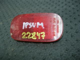 Катафот Toyota Ipsum 2000