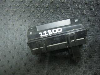 Запчасть часы Toyota Prius 2003-2005
