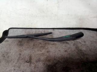 Дворник двери багажника задний Toyota Allex 2003
