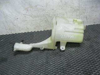 Бачок омывателя Toyota Vitz 2001