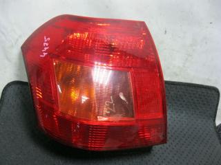 СТОП ПРАВЫЙ задний правый Toyota Corolla Runx 2003