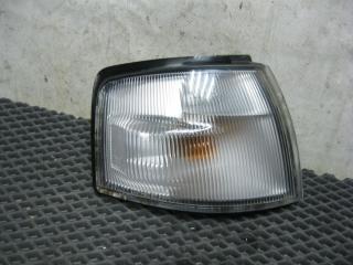 Габарит правый передний правый Mazda Demio 1997