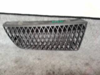 Решетка радиатора передняя правая Mitsubishi Lancer 2000-2007