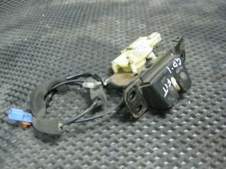 Замок двери багажника Honda Fit 2001