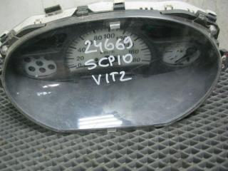 Панель приборов Toyota Vitz 2000