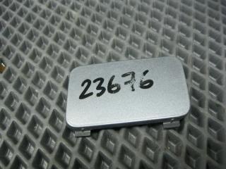 Фото запчасти заглушка буксировочного крюка задняя левая Audi Q5 2008-2012 контрактная запчасть Запчасть заглушка буксировочного крюка задняя левая Audi Q5 2008-2012