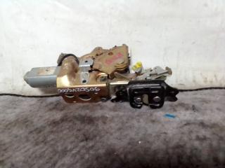 Замок двери багажника Nissan Elgrand 1997-2002