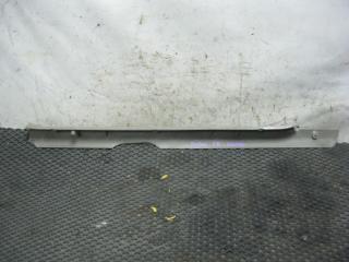 Порожек салона передний правый Mazda Demio 1999