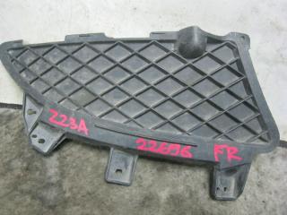 Заглушка бампера передняя правая Mitsubishi Colt 2008