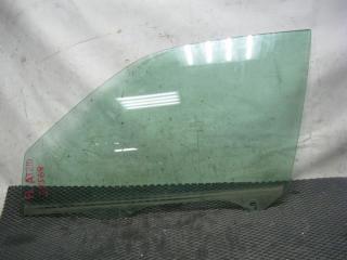 Стекло двери передней левой переднее левое Toyota Carina 1998