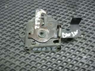 Замок капота Mazda Demio 1998