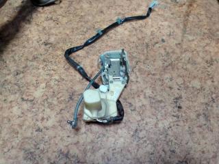 Замок двери передней правой передний правый Honda Odyssey 1998