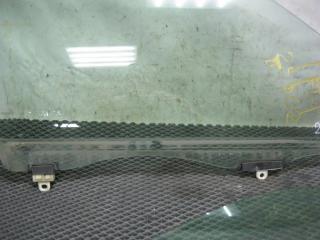 Стекло двери передней правой переднее правое Toyota Sprinter Carib 1998