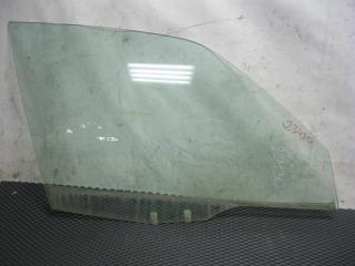 Стекло двери передней правой переднее правое Mazda Demio 2000