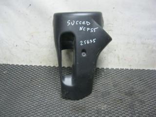Запчасть кожух рулевой колонки Toyota Probox 2002