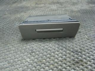 Бардачок Toyota Platz 2003