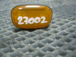 Повторитель в крыло передний Toyota Probox 2005