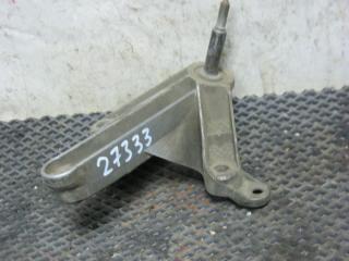 Запчасть кронштейн опоры двигателя передний левый Renault Logan 2009