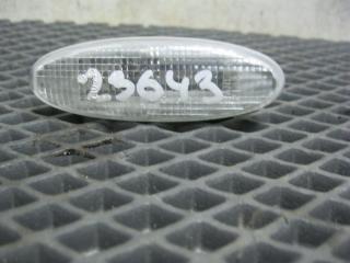 Повторитель поворота в крыло передний правый Suzuki Aerio 2001-2007