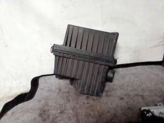 Запчасть корпус воздушного фильтра Nissan Liberty 1998-2004