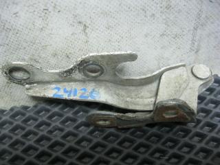 Петля капота правая передняя правая Toyota Mark II 1988-1996