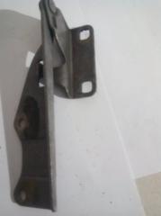 Петля капота левая левая Nissan Primera 1995-2000