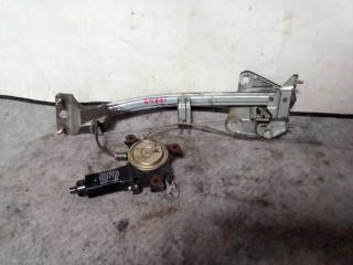 Стеклоподъемник задний правый Toyota Sprinter Marino 1992-1998