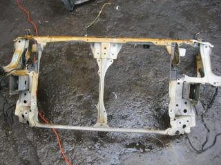 Рамка радиатора Honda Stream 2000-2003