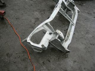 Рамка радиатора Swift 2000-2004 HT51S