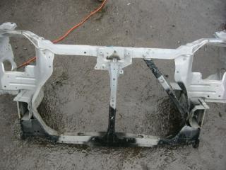 Рамка радиатора Nissan X-Trail 2000-2007