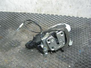 Замок двери передней правой передний правый Nissan Tiida 2006