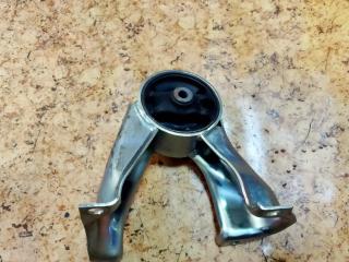 Фото запчасти опора двигателя задняя задняя Mitsubishi Airtrek 2002 контрактная запчасть Запчасть опора двигателя задняя задняя Mitsubishi Airtrek 2002