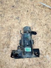 Фото запчасти опора двигателя левая Toyota Corolla 2001 контрактная запчасть Запчасть опора двигателя левая Toyota Corolla 2001